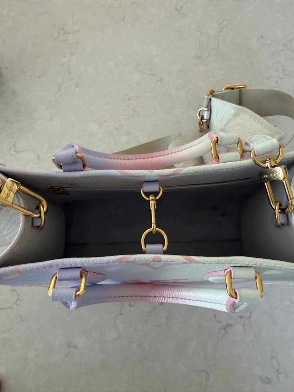 Louis Vuitton Pastel Gradient Monogram OnTheGo Tote in Pink and Lavender - Picture 5 of 11